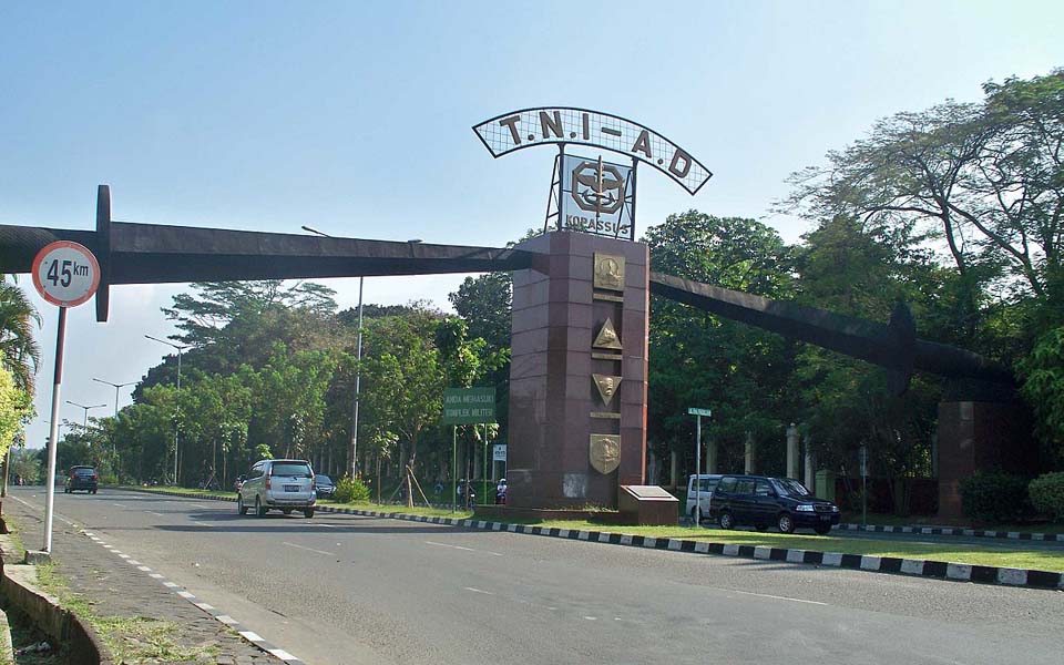 Entrance to TNI housing complex (Wikimedia)