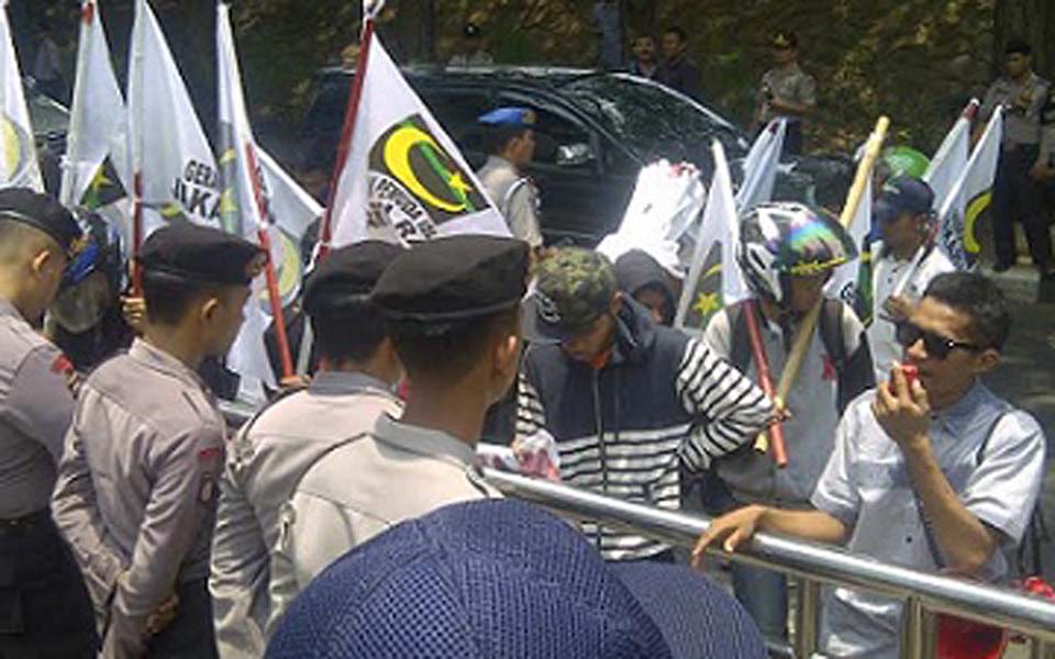 Islamic Youth Movement protest action (Jurnal Jakarta)