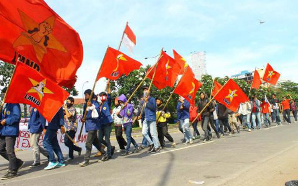 National Student League for Democracy rally (Mikan News)