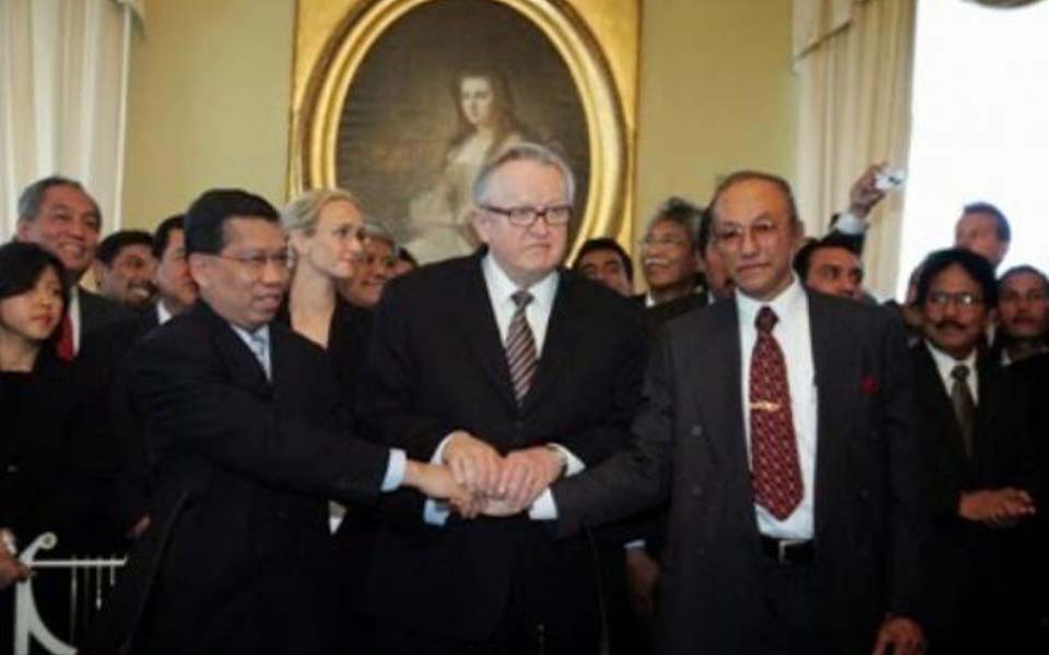 Peace negotiations between GAM and Jakarta in Helsinki (Tribune)