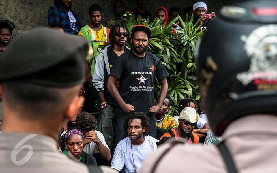 Papuan students protest at Hotel Indonesia traffic circle (Liputan 6)