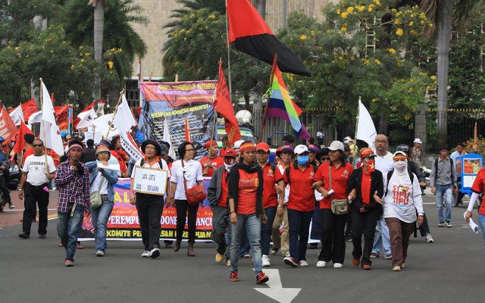 Perempuan Mahardhika activists rally on IWD (PM)