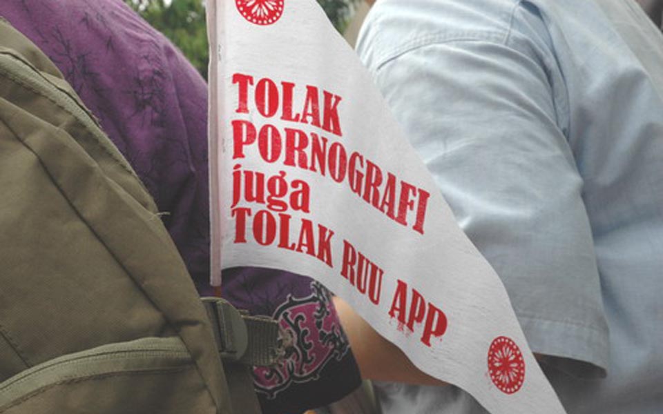 Protest against Draft Anti-Pornography and Porno-action Law (Wikipedia)