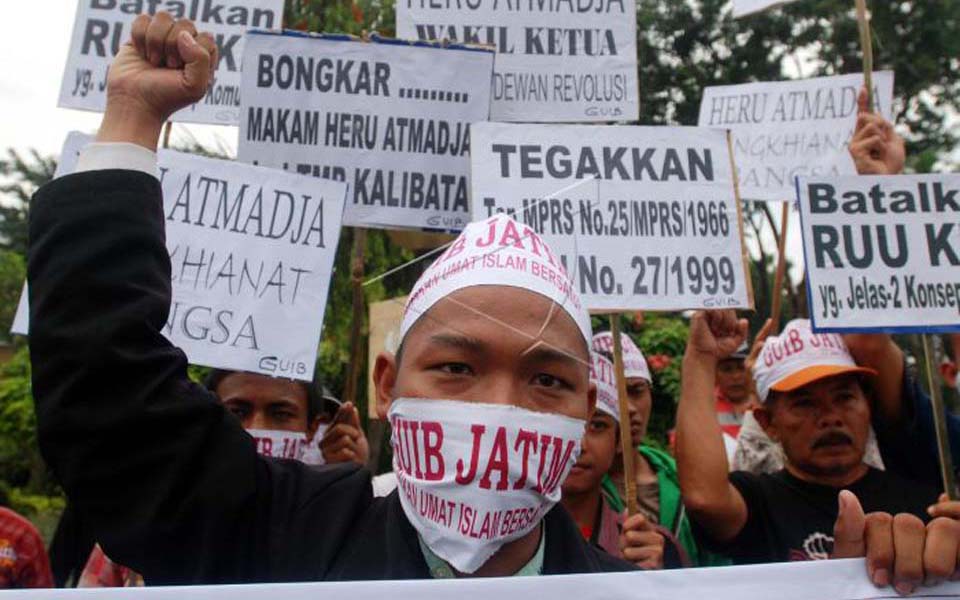 Islamic groups protest against communism (Antara)
