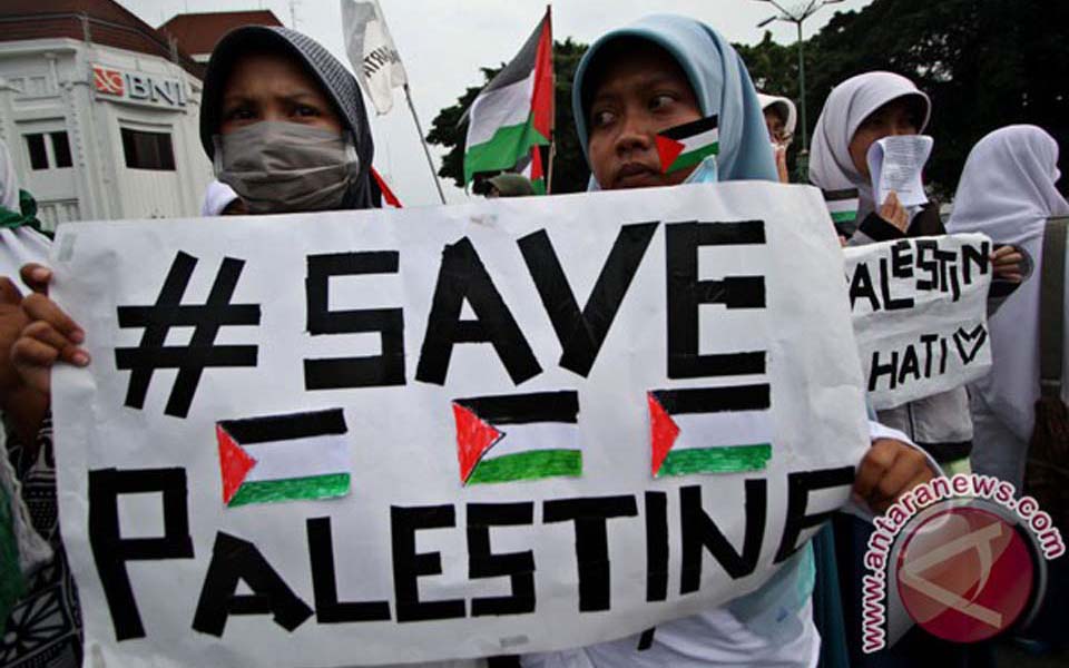 Student activists hold Palestine solidarity action in Yogyakarta (Antara)