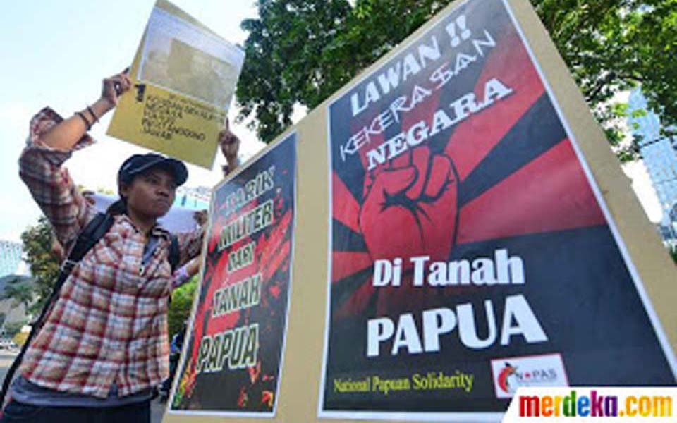 Napas rally at State Palace in Jakarta - July 3, 2012 (Merdeka)