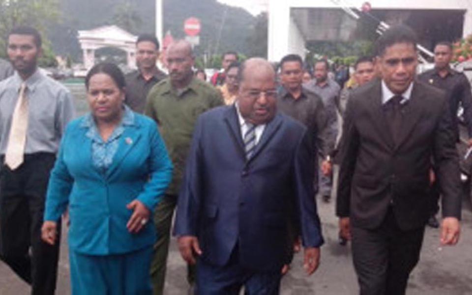 Papua Governor Lukas Enembe receives MSG delegation in Jayapura - January 16, 2014 (Bintang Papua)