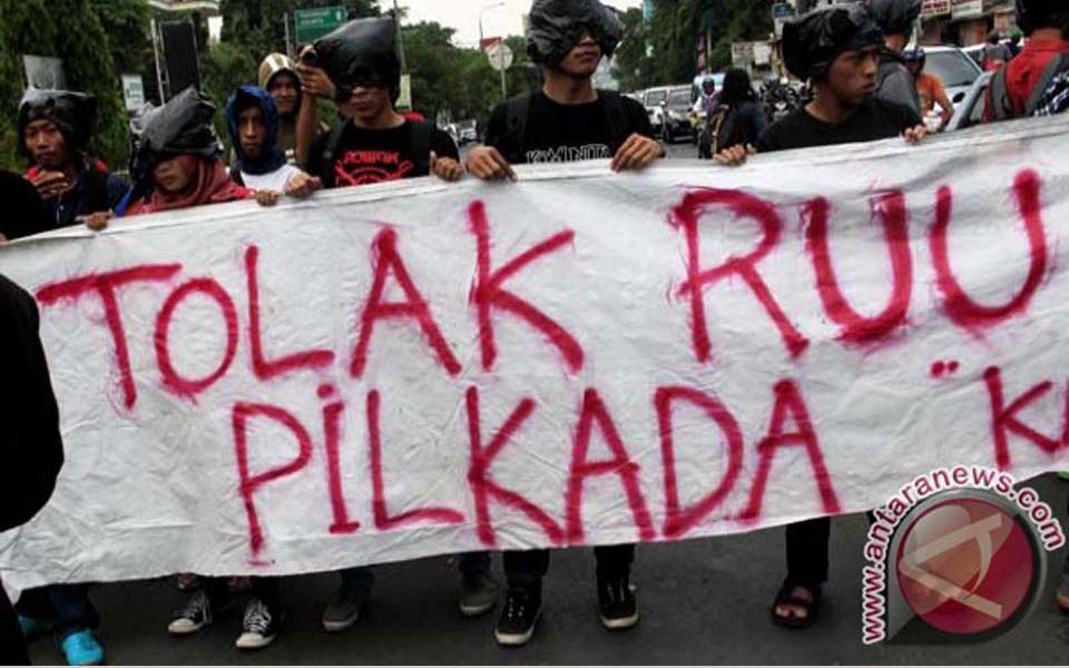 Protest against RUU Pilkada in Banten, West Java - September 16, 2013 (Antara)