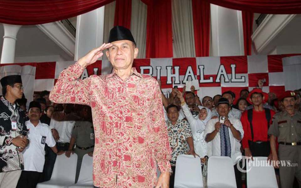 Kivlan Zen attends event held by Prabowo Subianto in Jakarta - August 3, 2014 (Tribune)