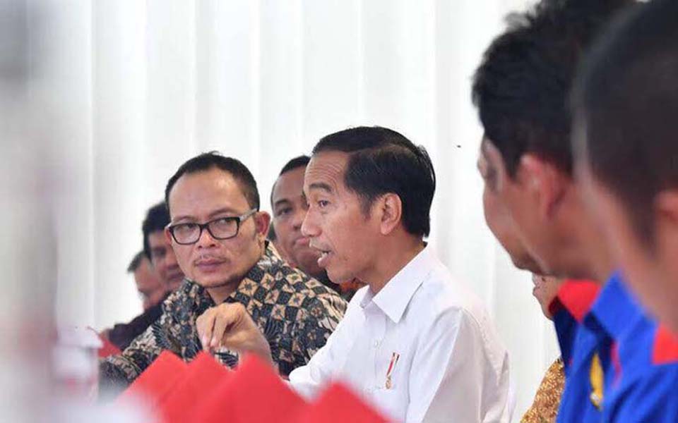 President Widodo lunches with trade union leaders - April 28, 2017 (Detik.com)