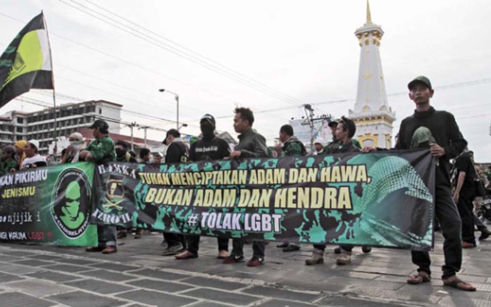 Kahah Youth Movement anti-LGBT rally in Yogyakarta - February 23, 2016 (Tempo)