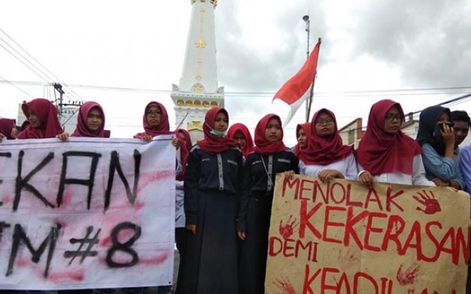 Students commemorate Human Rights Day in Yogya - December 10, 2017 (Tribune)