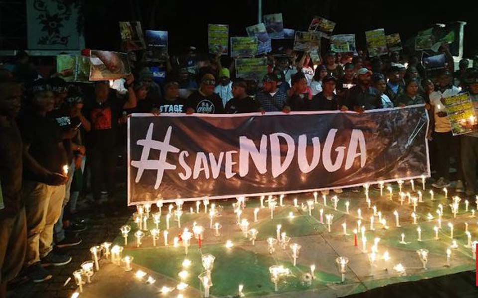 #SaveNduga candle lit vigil in front of State Palace – December 26, 2018 (CNN)