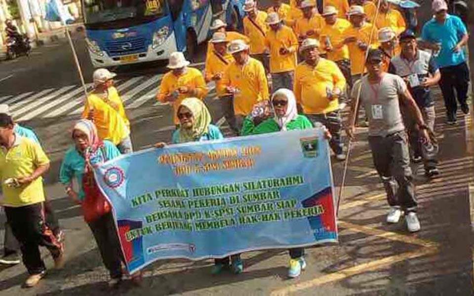 KSPSI workers commemorate May Day in Padang - May 1, 2018 (Kumparan)