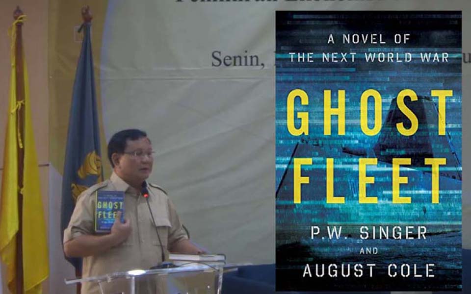 Prabowo holds copy of Ghost Fleet at Indonesia University speech - September 18, 2017 (Gerindra TV)