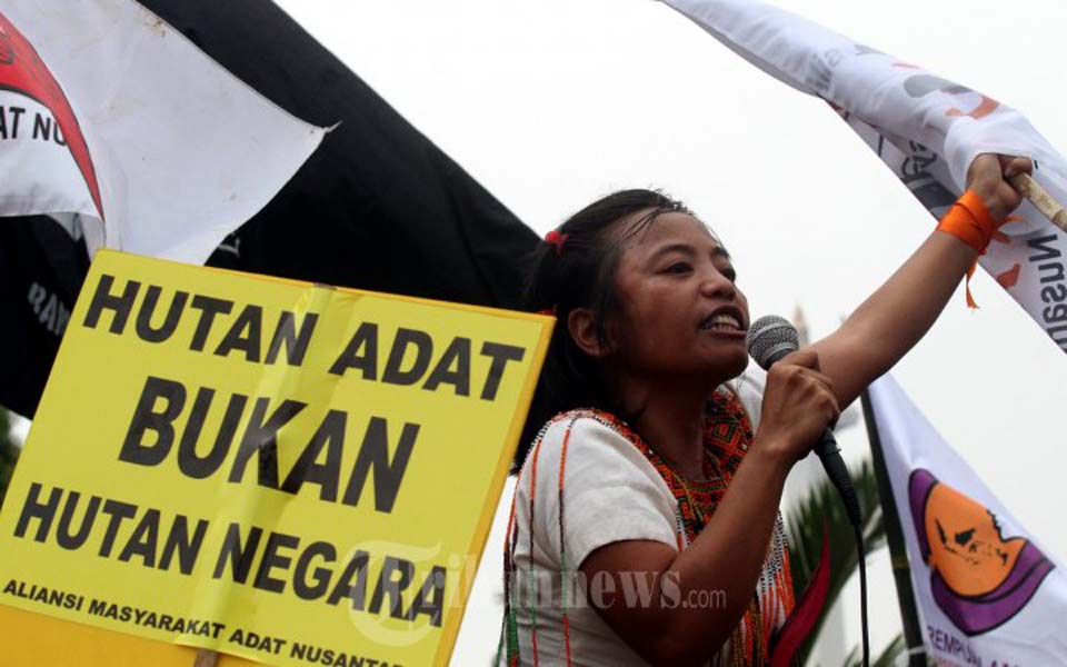 AMAN rally in front of State Palace in Jakarta – February 17, 2014 (Tribune)