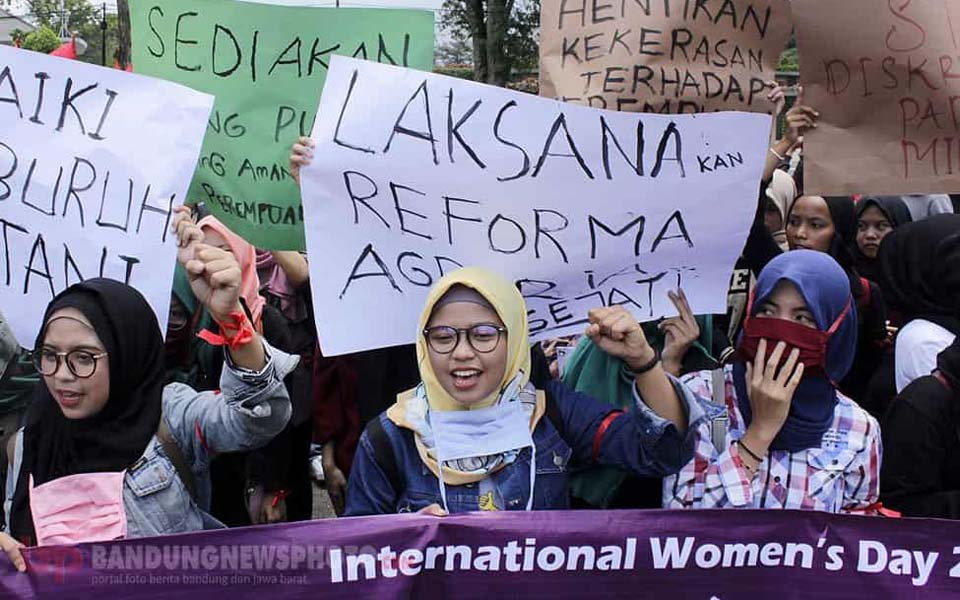 IWD march in Bandung – March 8, 2018 (Bandung News)