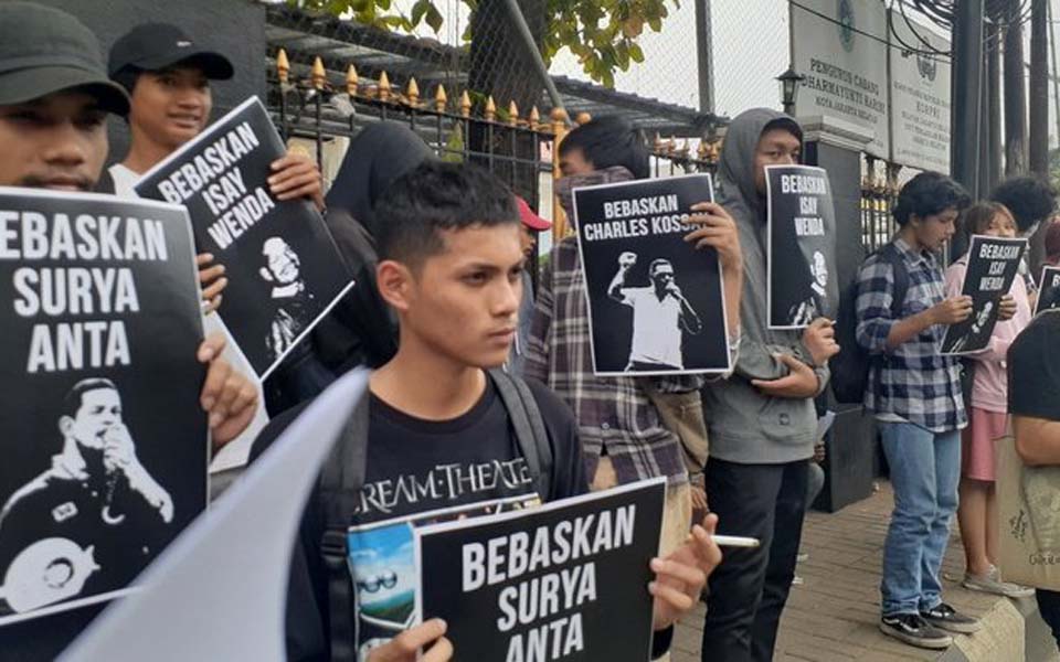 United Student Front rally in front of South Jakarta District Court – November 11, 2019 (Tirto)
