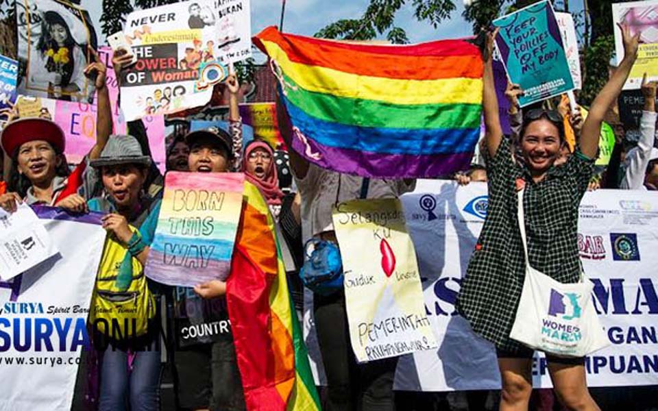 International Women's Day rally in Surabaya (Tribune)