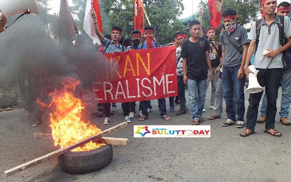 LMND protesters against neoliberalism (Tribune)