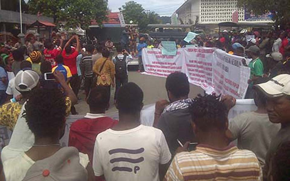 Protest action rejecting results of elections in Papua (Pacific Pos)