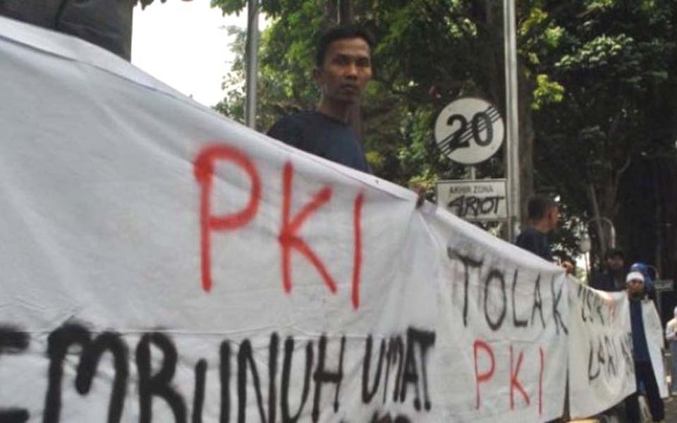 Protest in Jakarta against Indonesian Communist Party (Aktual)