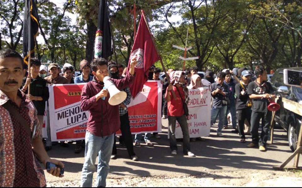 Student protest in Makassar (Kabarnus Antara News)