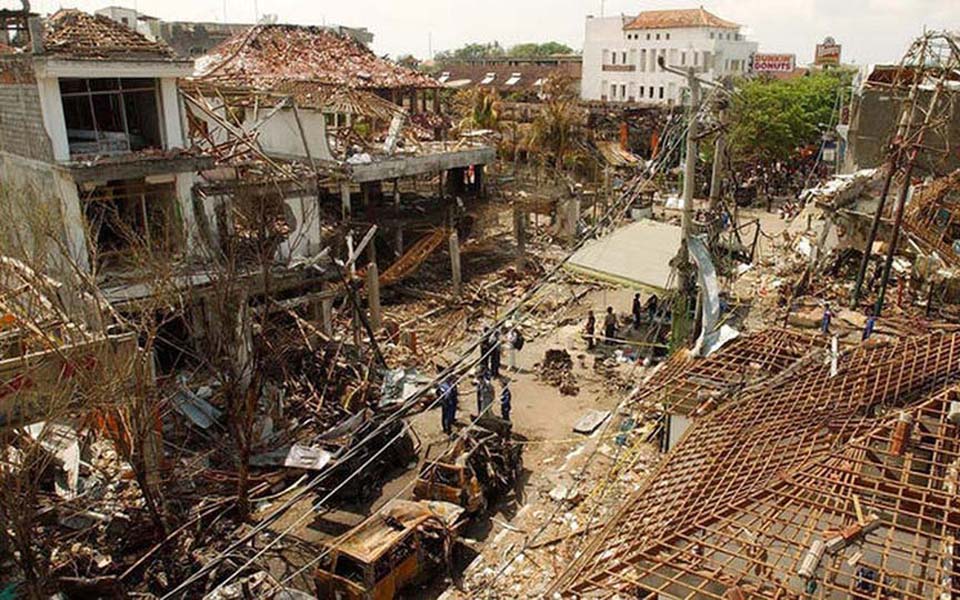 Aftermath of the second Bali bombing (Liputan 6)