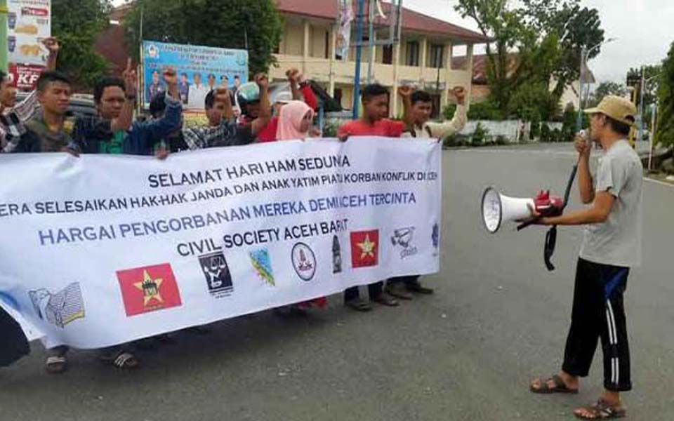 Civil society groups commemorate of Human Rights day in Aceh (Tribune)