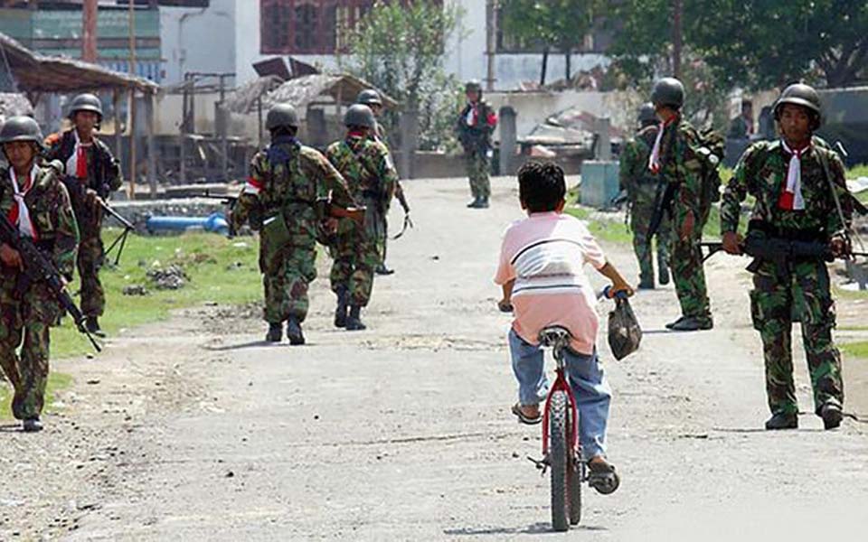 Indonesian military patrol in Aceh (Tirto)