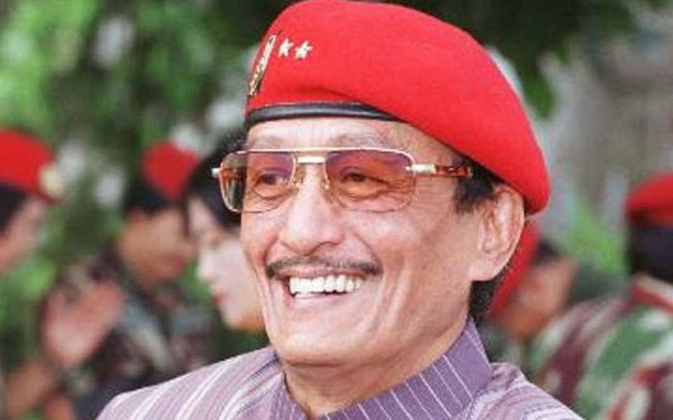 Retired Major General Basofi Sudirman (Tribune)