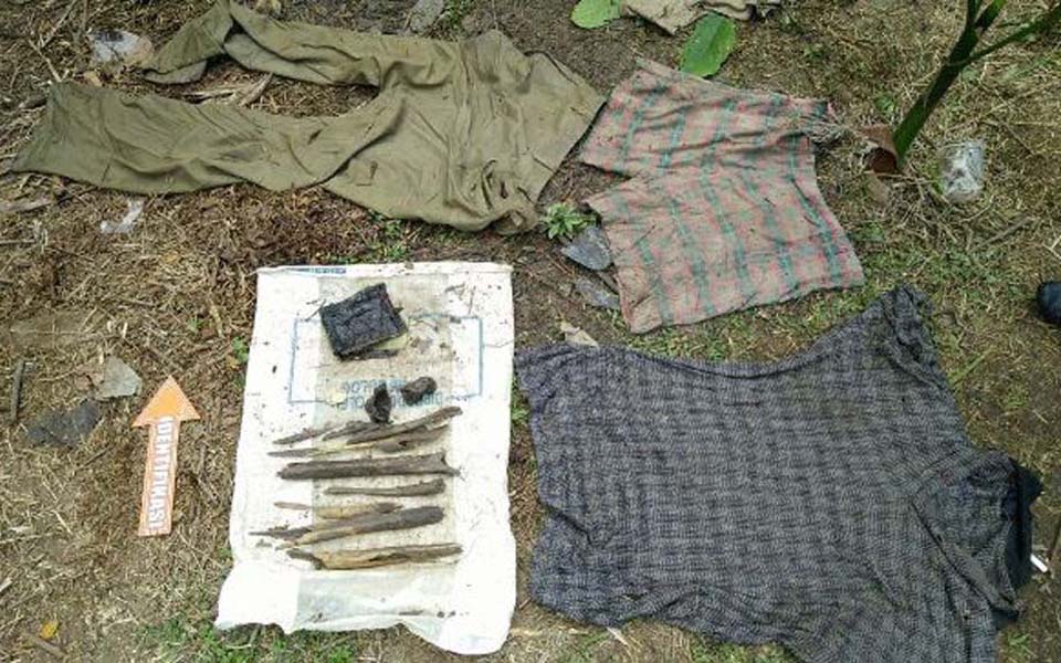 Bones and clothing believed to belong to victims of Aceh conflict (Haba Daily)