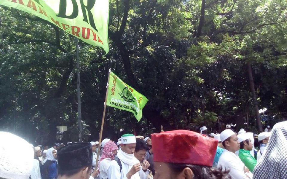 Joint rally between FPI and FBR members (Detik)