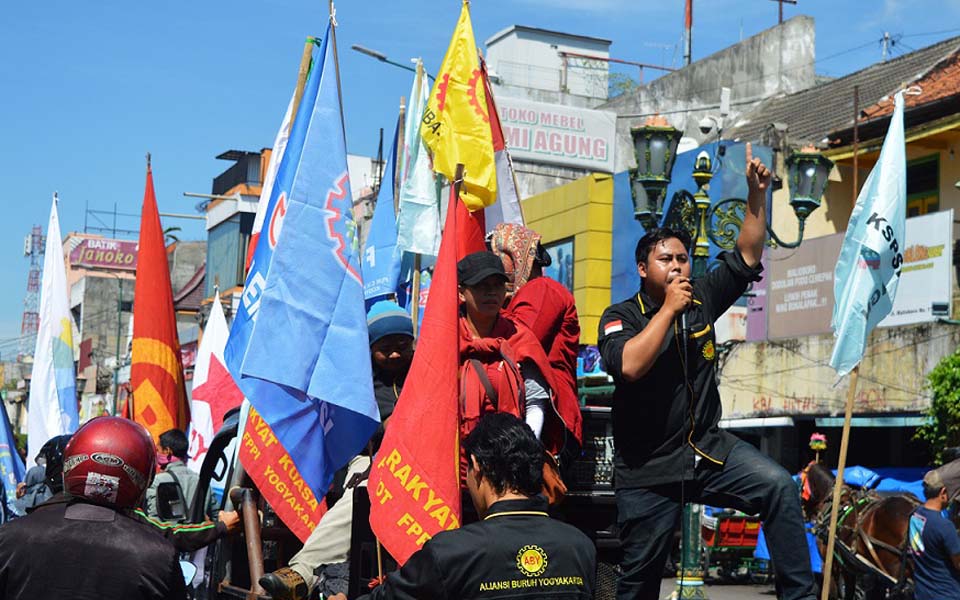 Labour protest in Yogyakarta (Balairung Press)