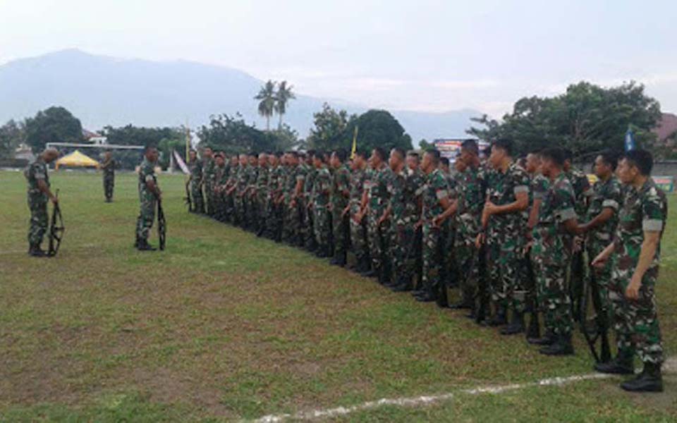 Members of Palu 132 Tadulako Sub-district Military Command (korem132tadulako)