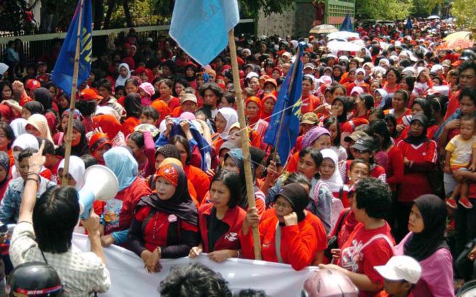 Papernas members hold rally in Makassar (Antara)