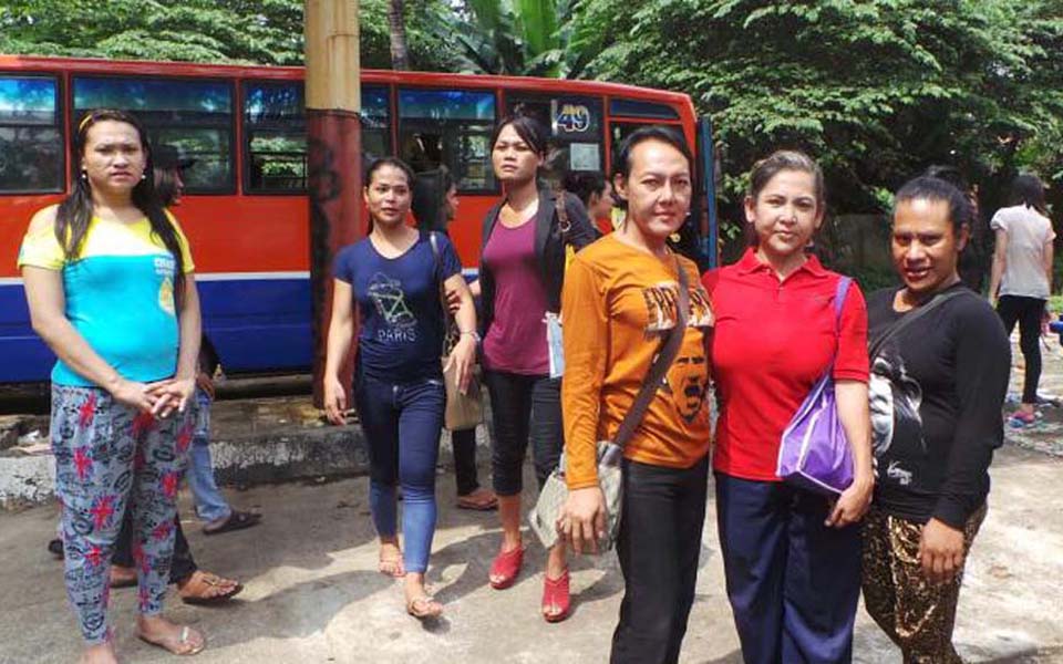 Transgender women protest in Jakarta (Kompas)