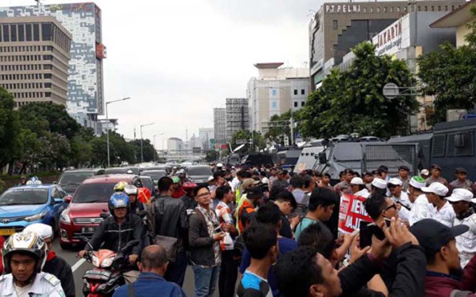 Protest action on Jl. Gajah Mada in Jakarta (Tribune)