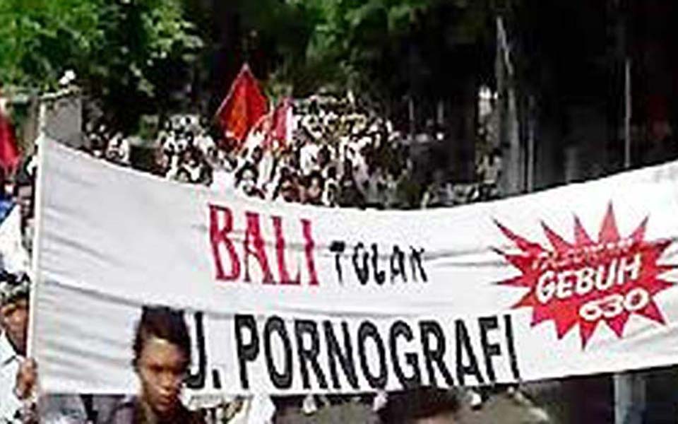 Protest against Anti-Pornography Law in Bali (Liputan 6)