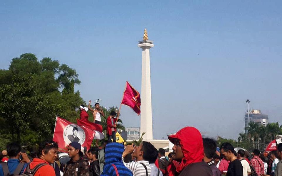 Protest at National Monument in Jakarta (VOA)