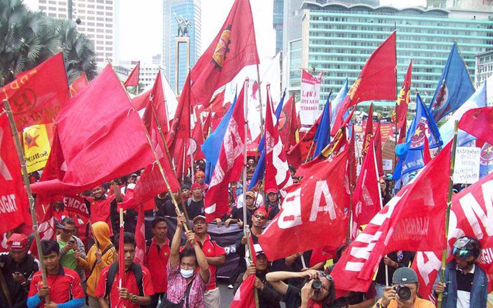 Workers Challenge Alliance rally in Jakarta (PM)