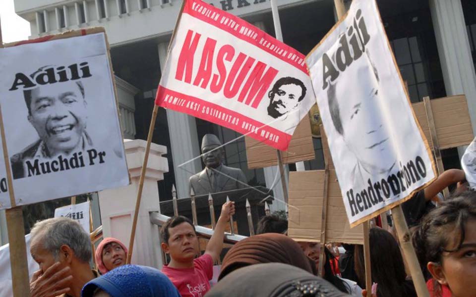 Kasum protest outside Supreme Court in Jakarta (Antara)