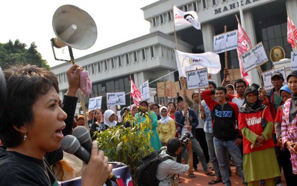 Kasum protest outside Supreme Court in Jakarta (Antara)