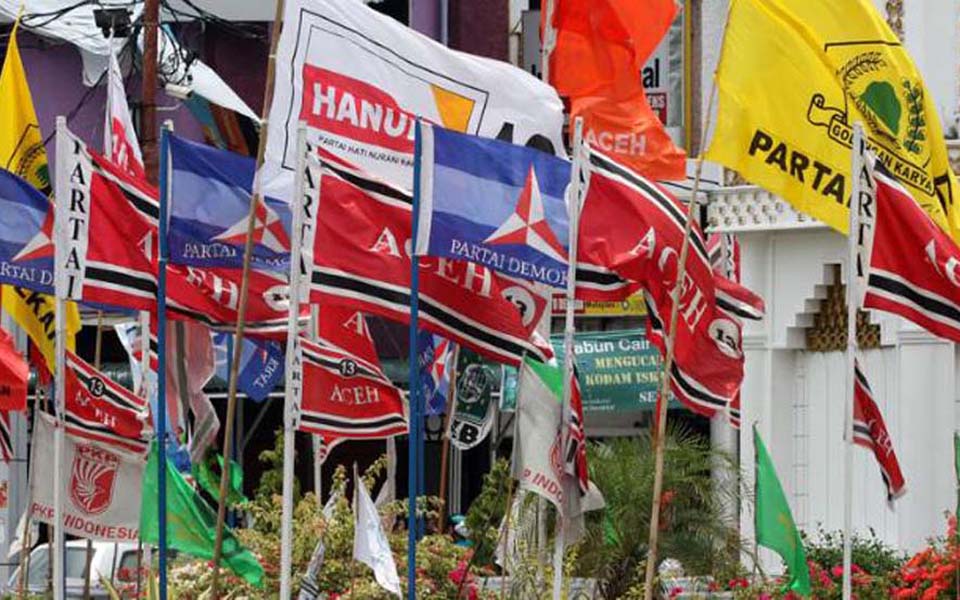 Political party flags (Klik Kabar)