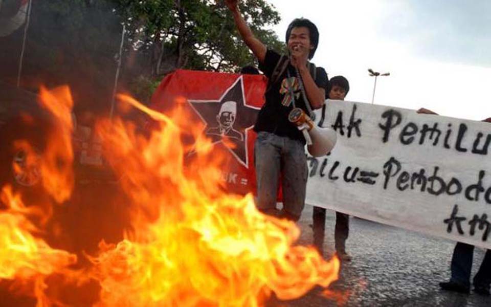 Student protest in Jakarta against 2009 elections (Viva)