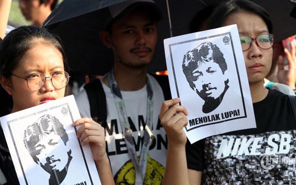 Thursday action in front of State Palace in Jakarta (Tribune)