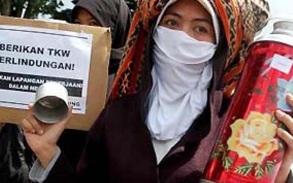Women activists commemorate IWD in Bandung (Pojok Satu)