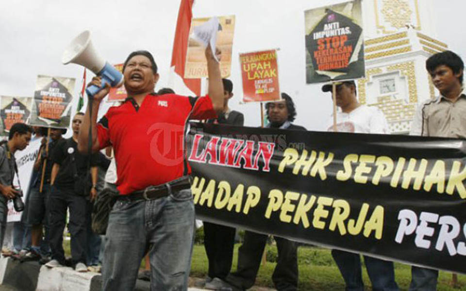 Journalists rally on May Day in Banda Aceh - May 1, 2011 (Serambi)