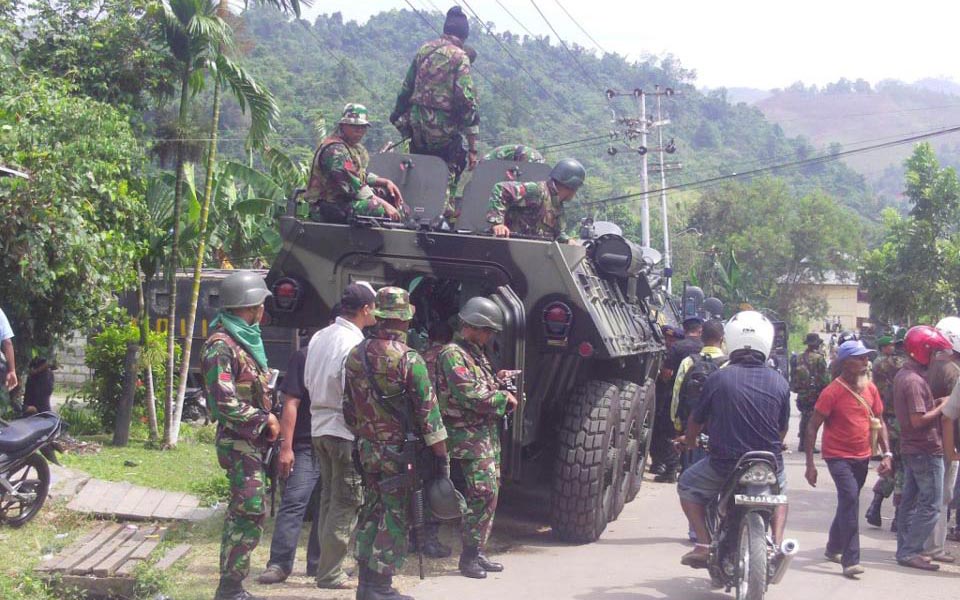 Security forces on alert at 3rd Papuan People's Congress - October 19, 2011 (Wilson)
