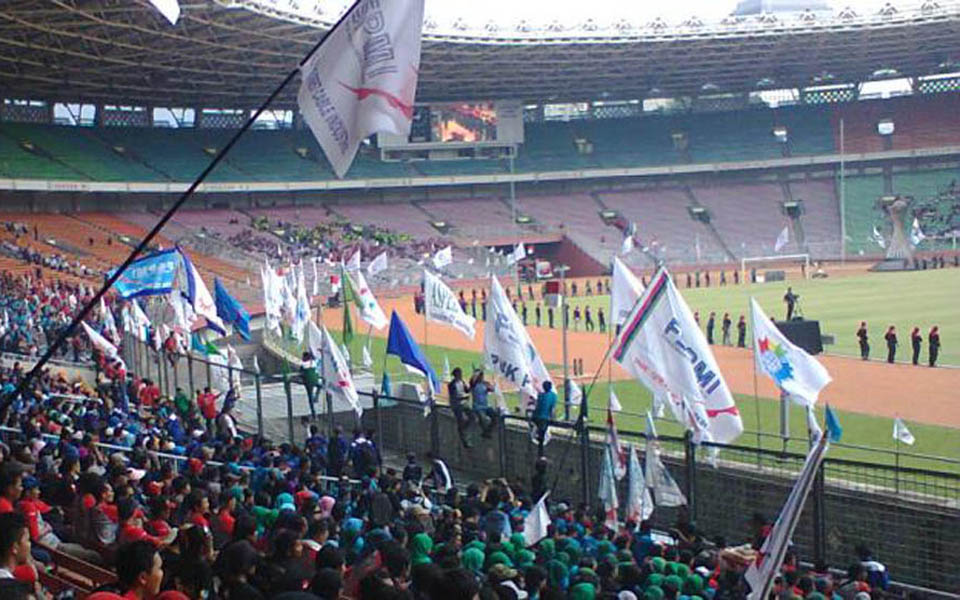 Workers commemorate May Day at Bung Karno Sports Stadium (Kompas)